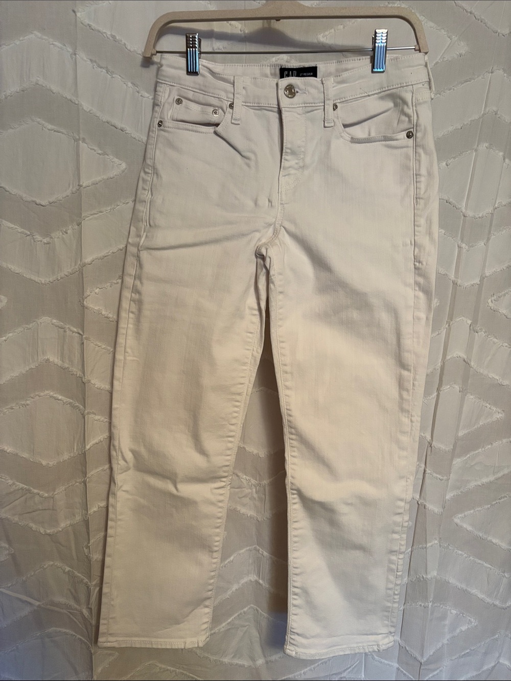 GAP Women's White Cropped Straight Jeans